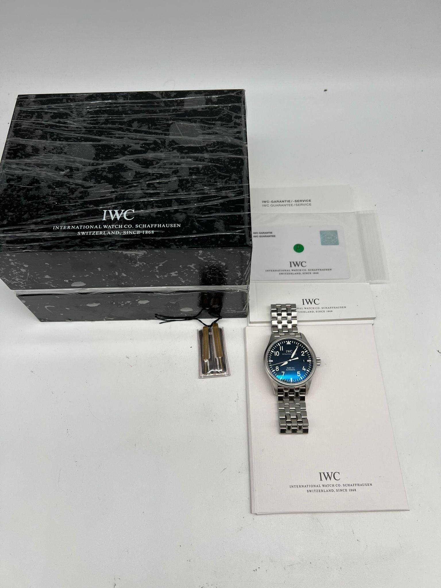 IWC Pilot's Watch Mark XVI IW325504 Box + above papers