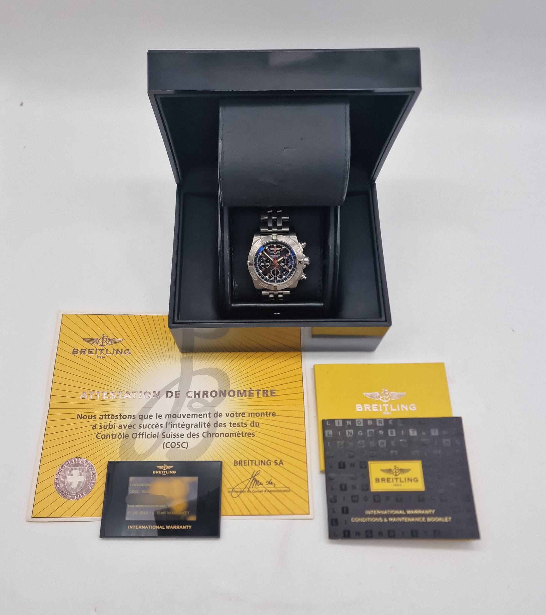 Breitling Chronomat 44mm Automatik Herrenuhr AB0110 Box + og. Papiere