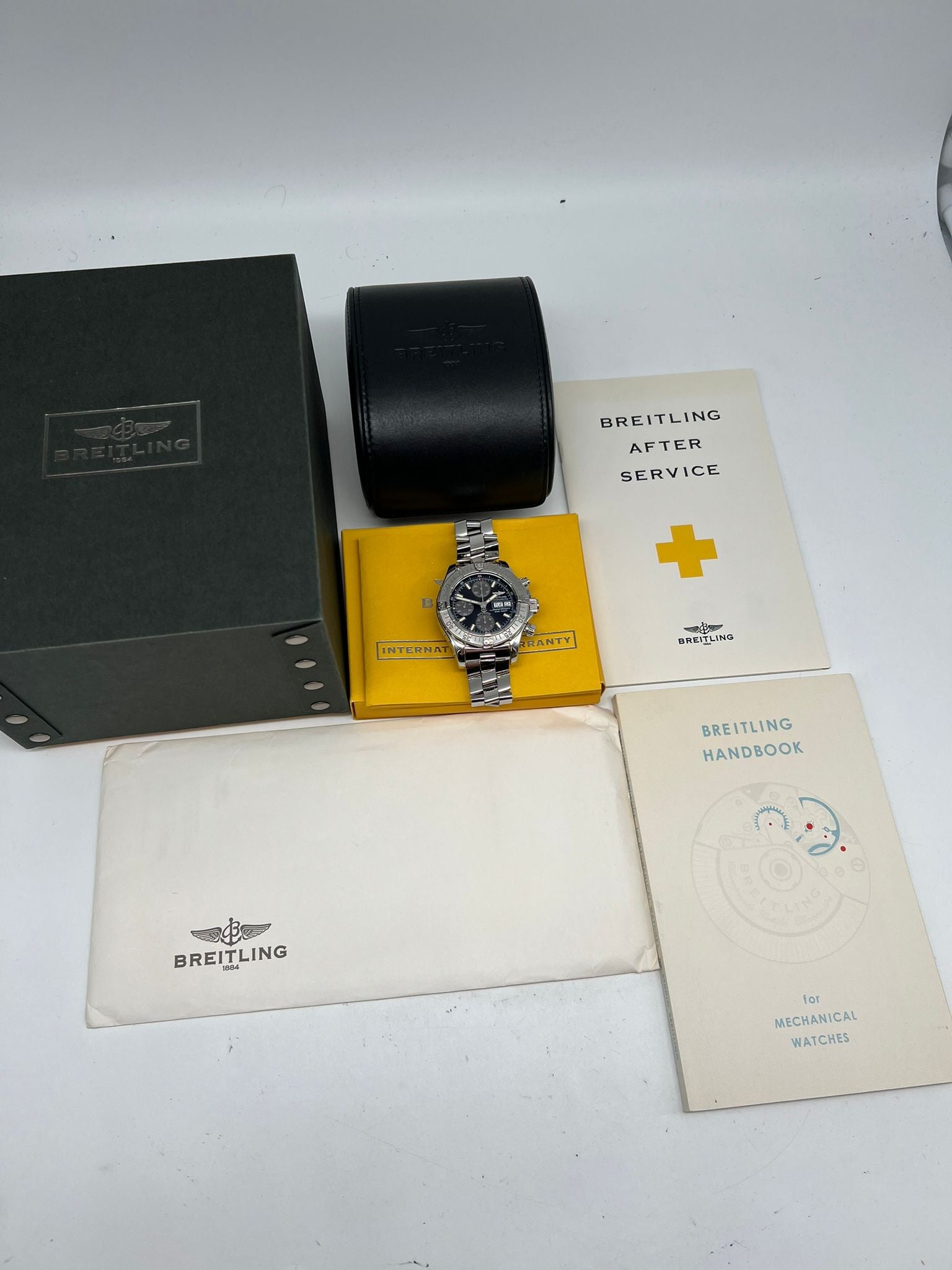 Breitling Superocean Chronograph II A13340 Box + above. papers