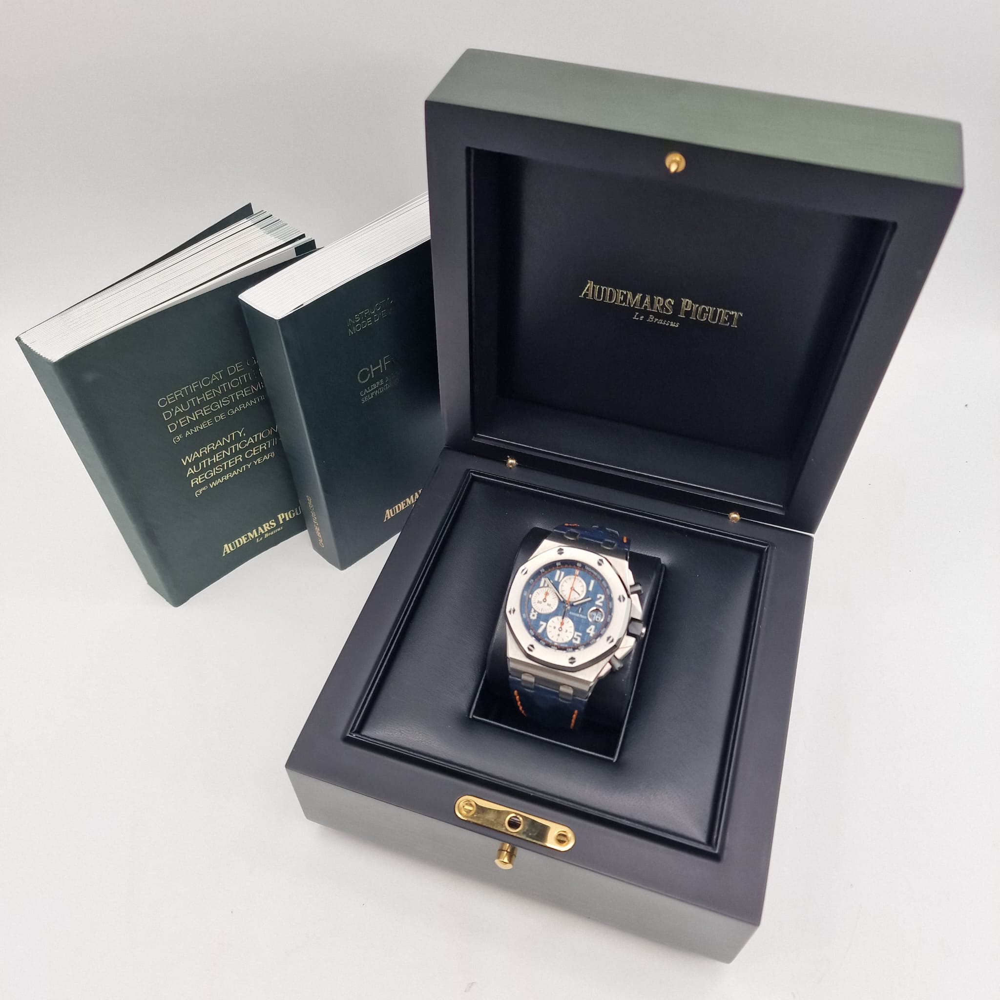 Audemars Piguet Royal Oak Offshore Chronograph 42mm Automatik Herrenuhr 26470ST Box + og. Papiere