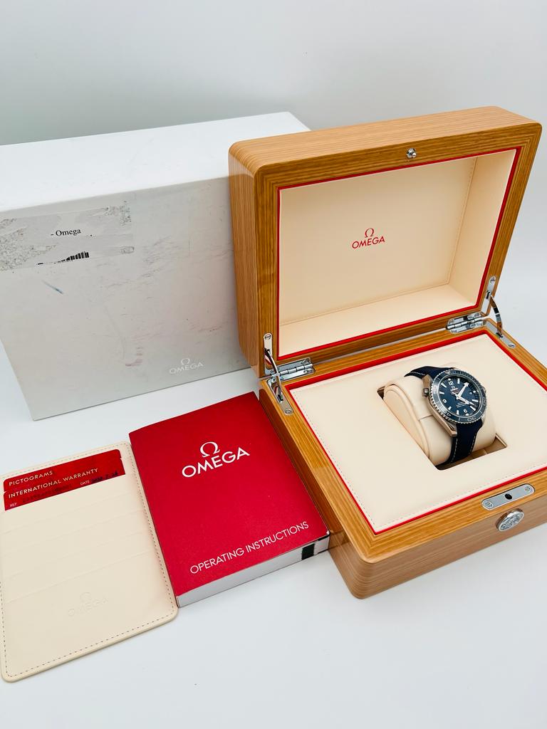 Omega Seamaster Planet Ocean 232.92.42.21.03.001 Box + og. Papiere