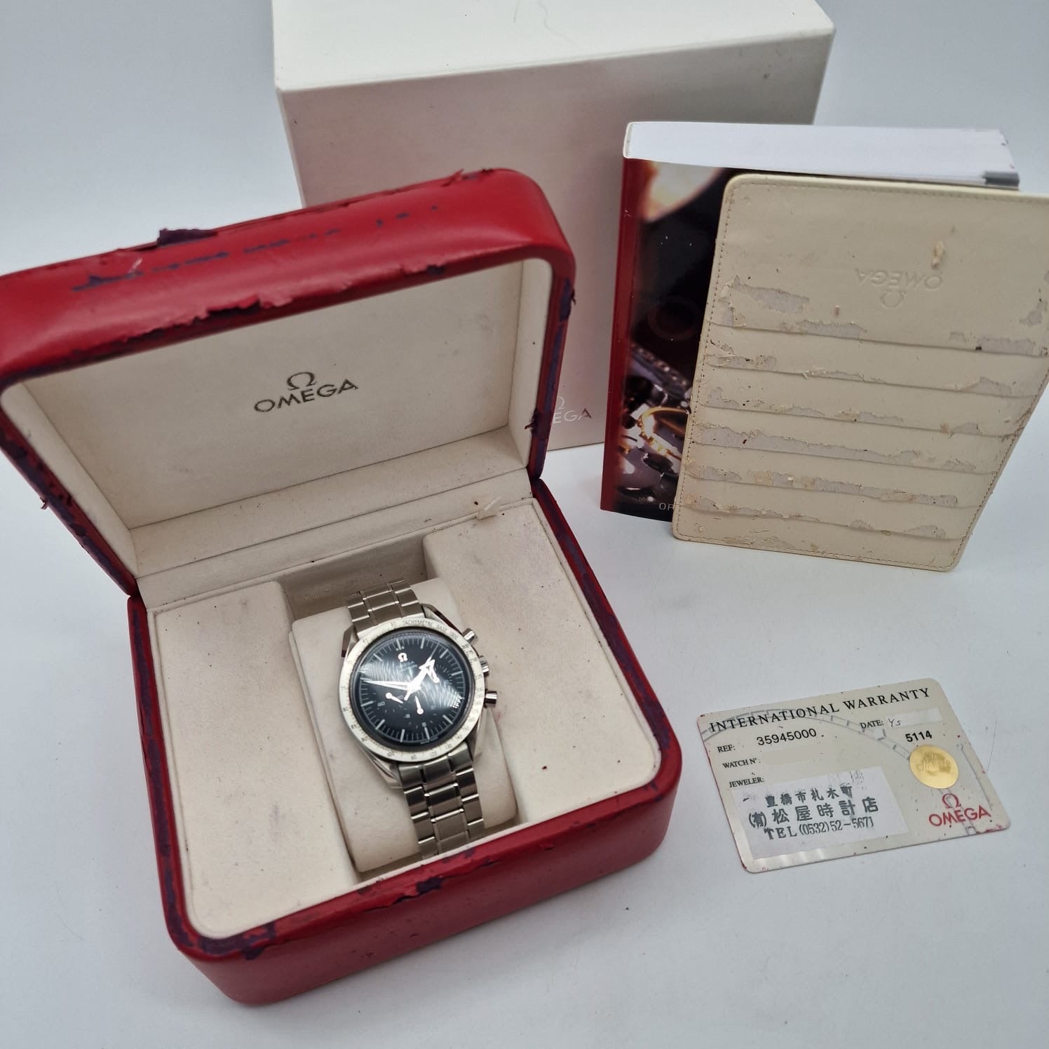 Omega Speedmaster Broad Arrow hand-wound 35945000 box + above papers