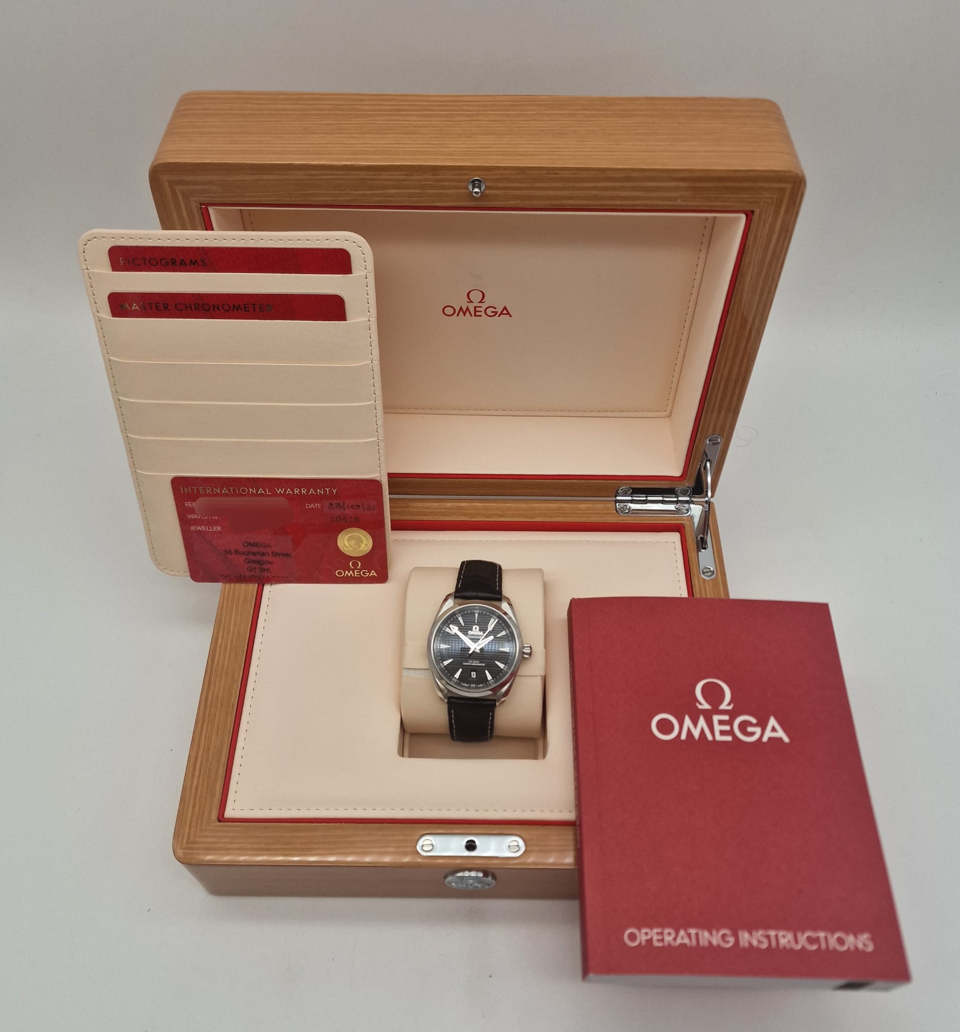 Omega Seamaster Aqua Terra 150M  22013382001001 Box + og. Papiere