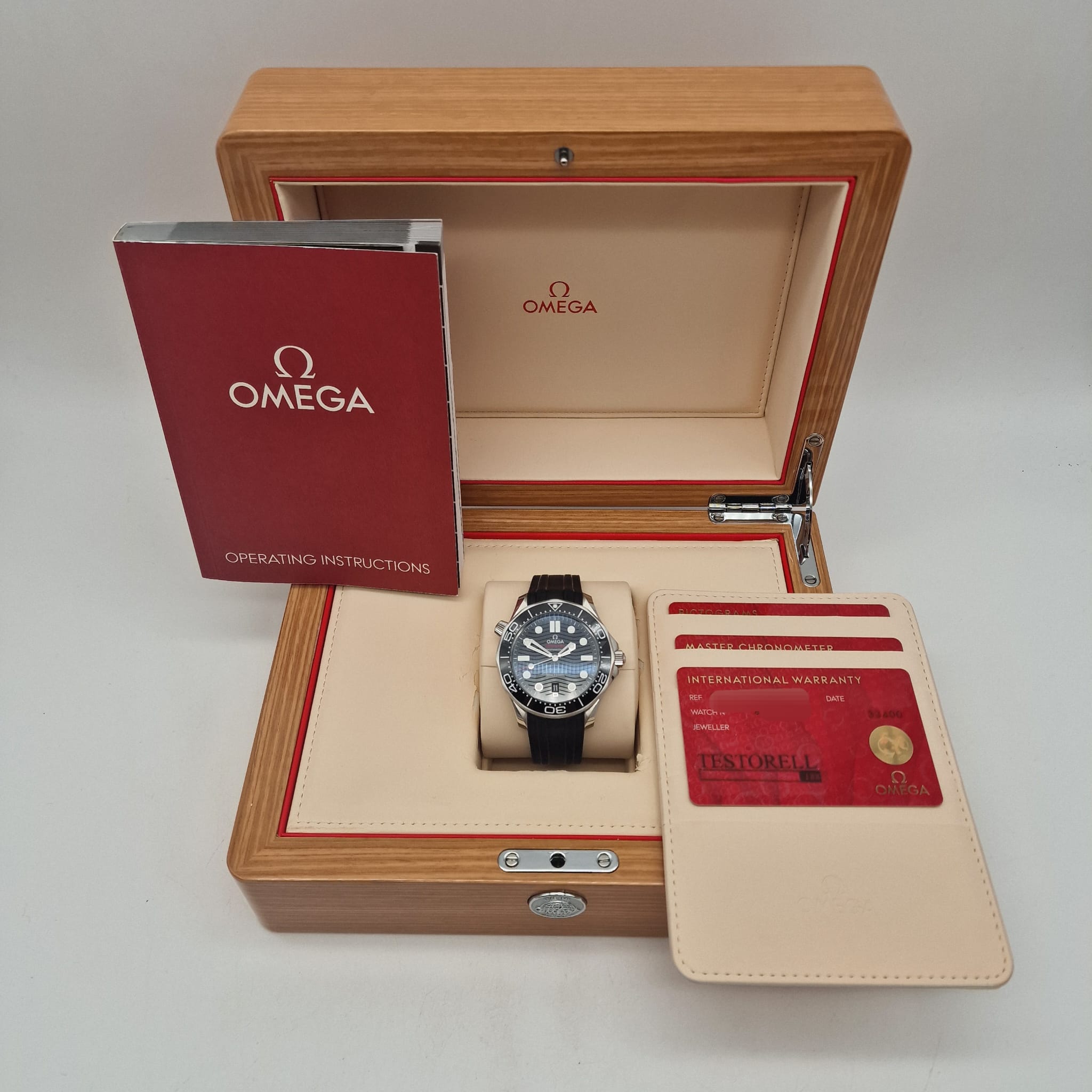 Omega Seamaster 300M Diver Automatik 21032422001001 Box + og. Papiere