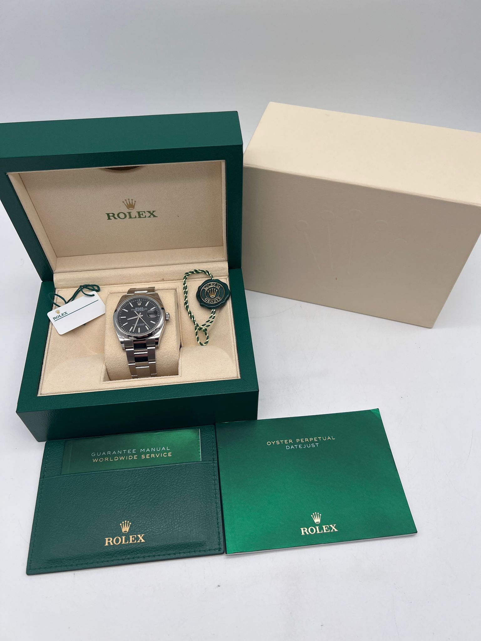 Rolex Datejust 36 Automatik 126200 Box + og. Papiere