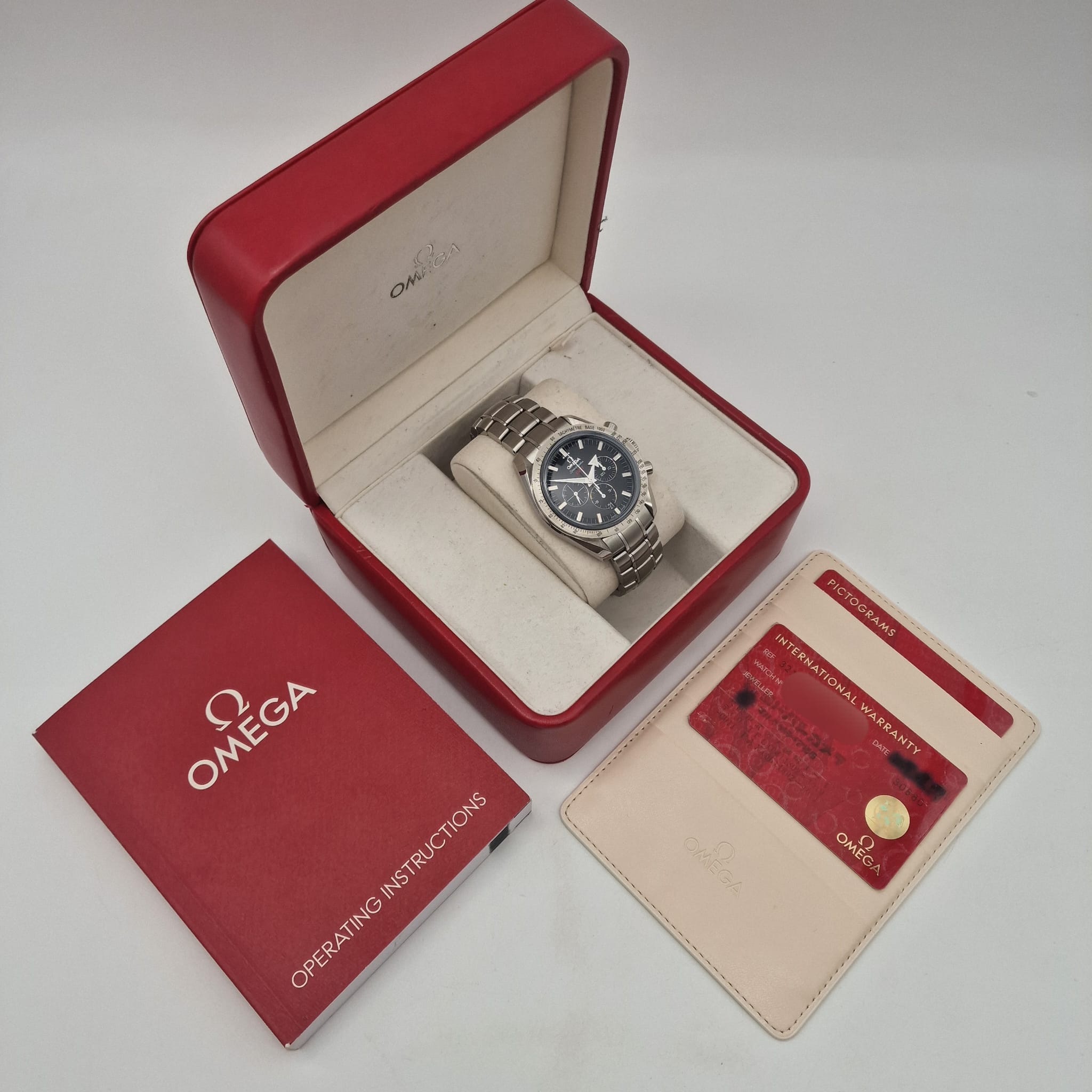 Omega Speedmaster Broad Arrow 42mm Automatik Herrenuhr 32110425001001 Box + og. Papiere