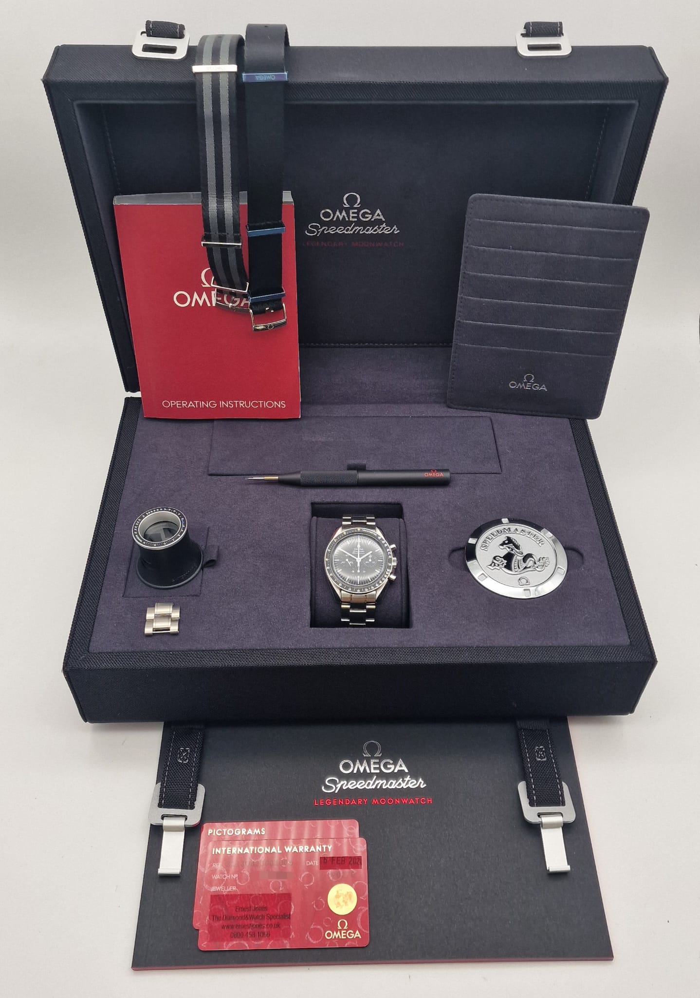 Omega Speedmaster Professional Moonwatch 42mm hand-wound men's watch 31130423001005 box + above papers