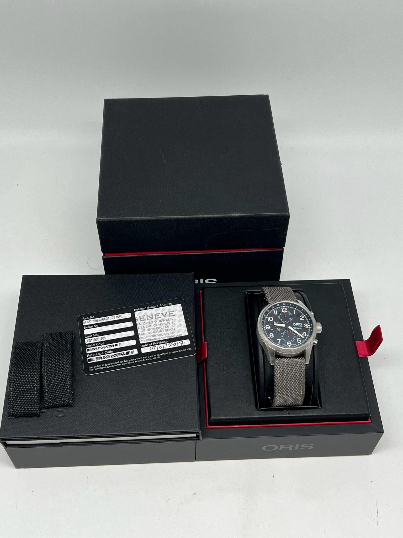 Oris Aviation ProPilot Chronograph GMT 01 677 7699 4164-07 5 22 15FC - Papiere und oder Lieferumfang