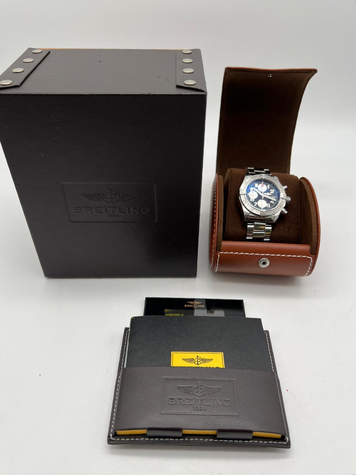 Breitling Avenger II 43mm Automatik Herrenuhr A13381 Box + og. Papiere