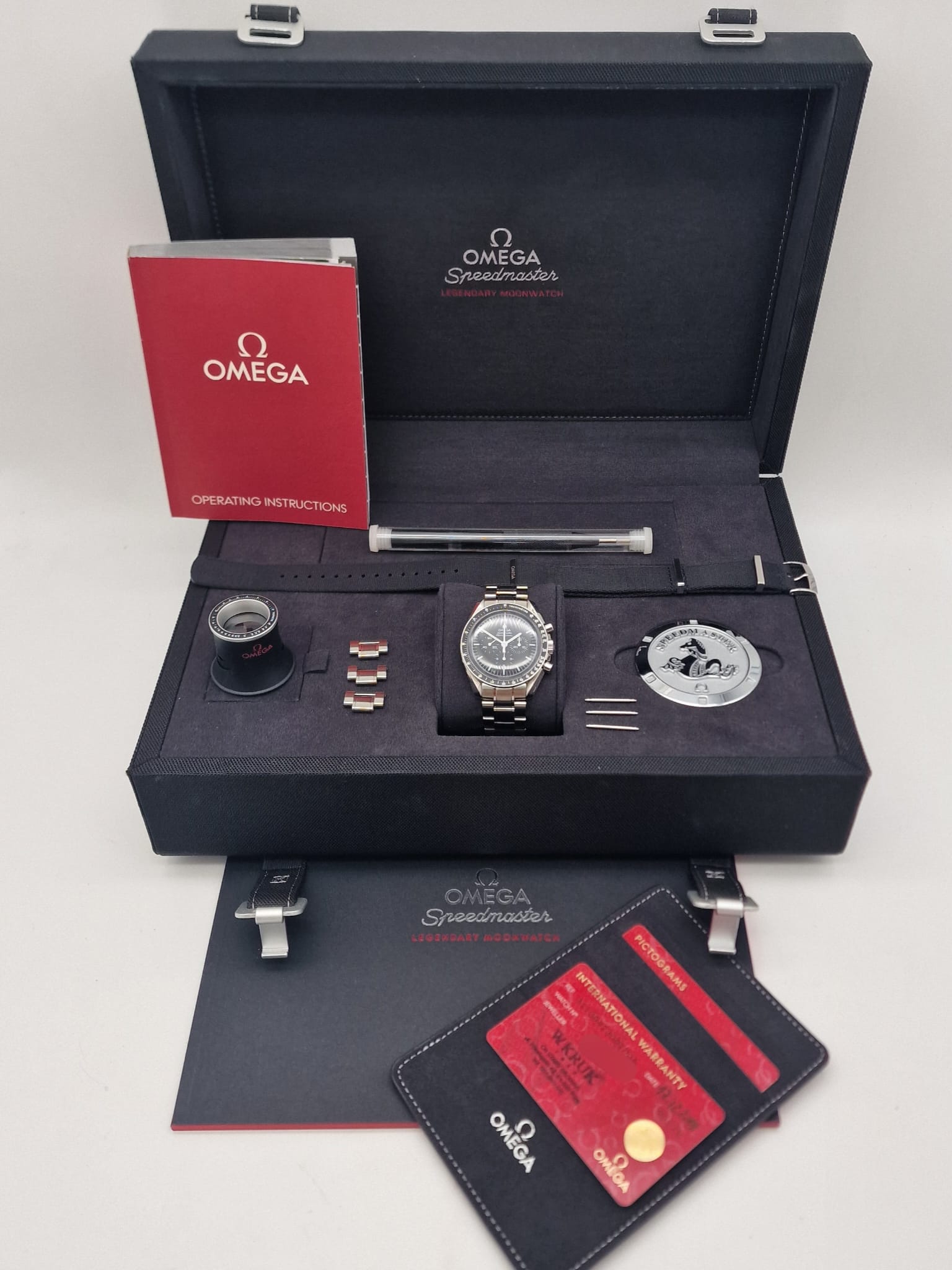 Omega Speedmaster Moonwatch Handaufzug 31130423001005 Box + og. Papiere