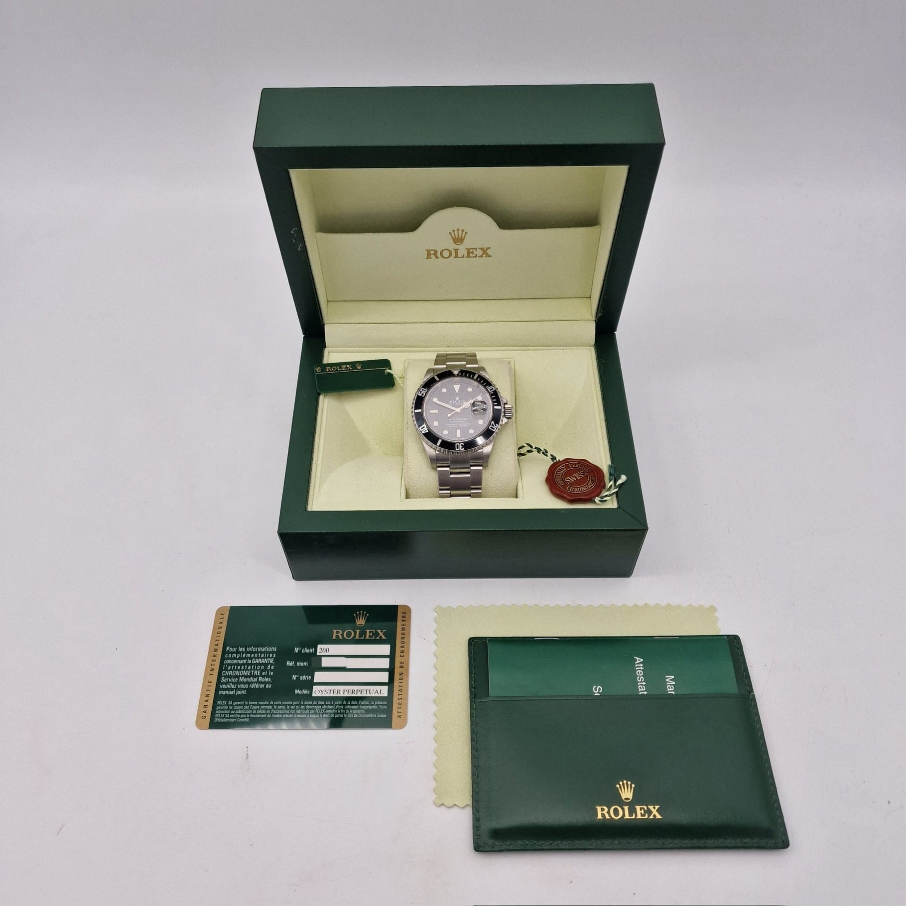 Rolex Submariner Date 40mm Automatic Men's Watch 16610 Box + og. Papers Rehaut Engraving