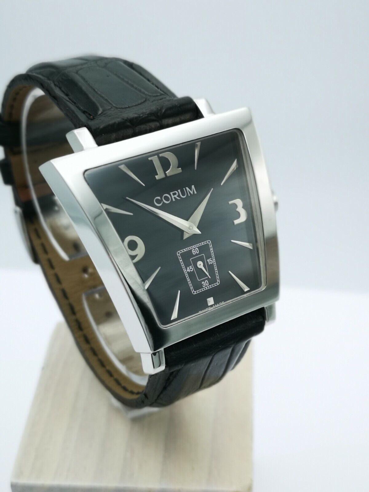 Corum Trapeze 106.404.20