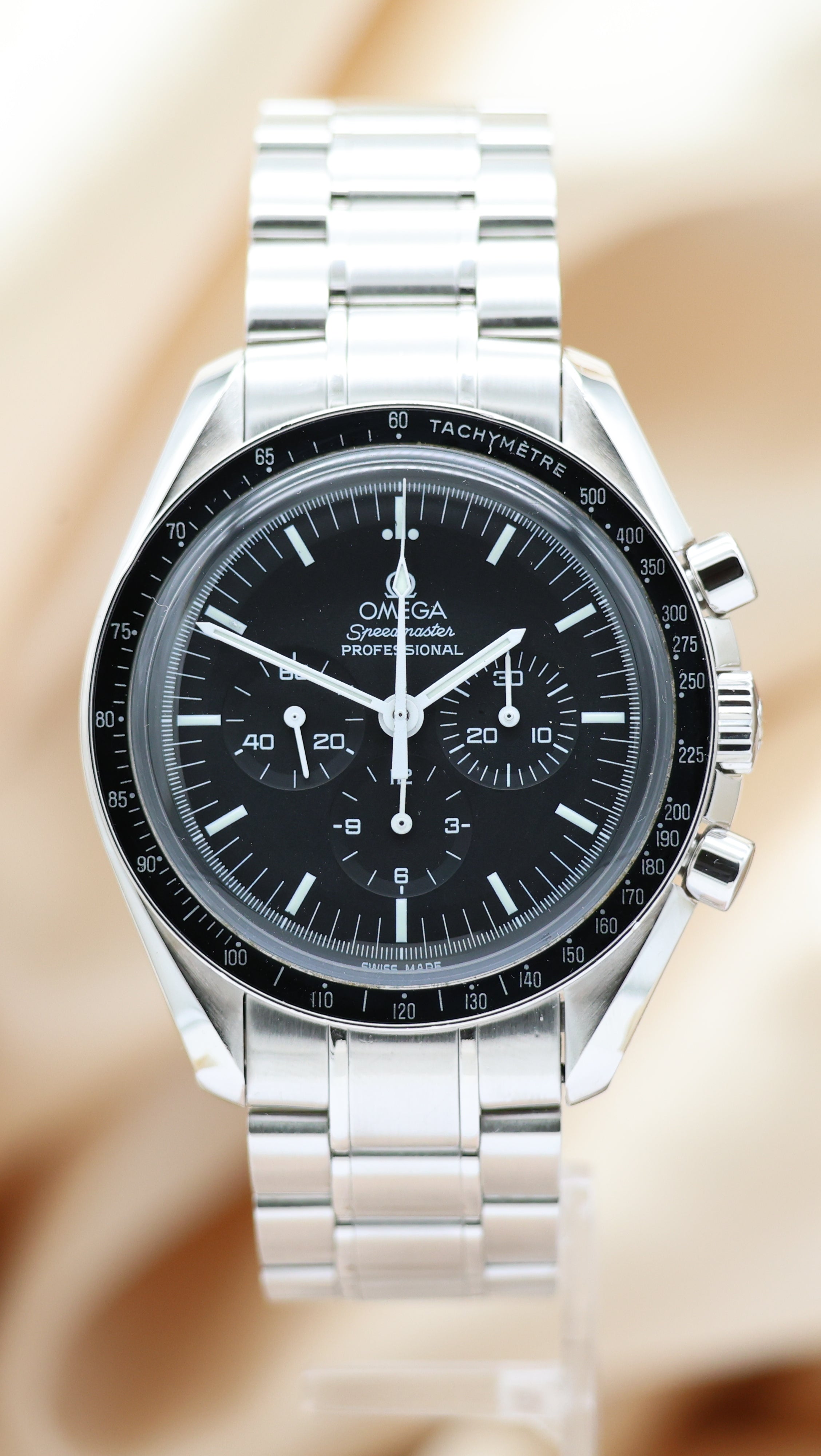 Omega Speedmaster Professional Moonwatch 42mm Handaufzug Herrenuhr 35705000