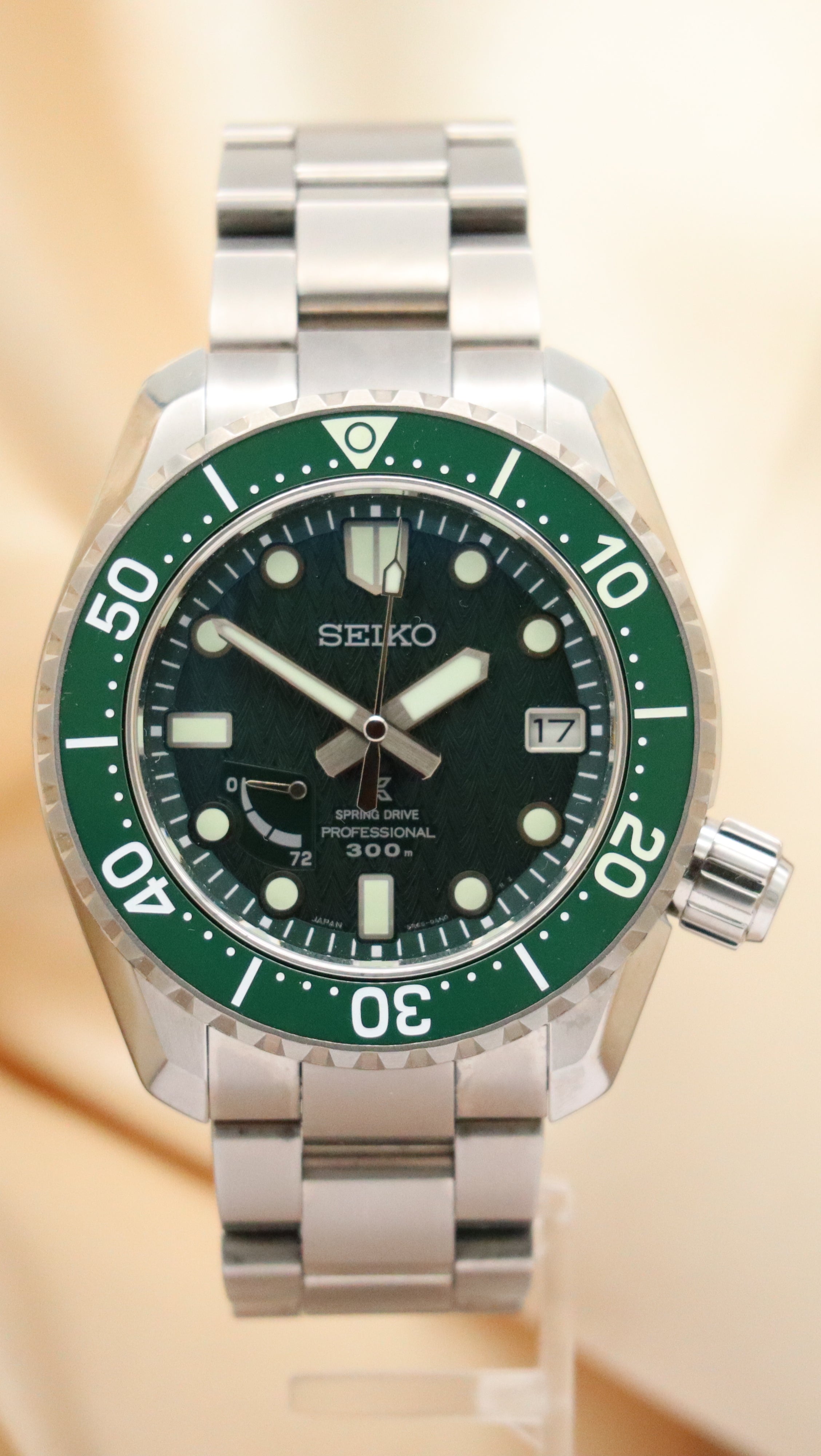 Seiko Prospex Spring Limited Edition 44.8mm automatic men's watch SNR045J1 box + above. papers