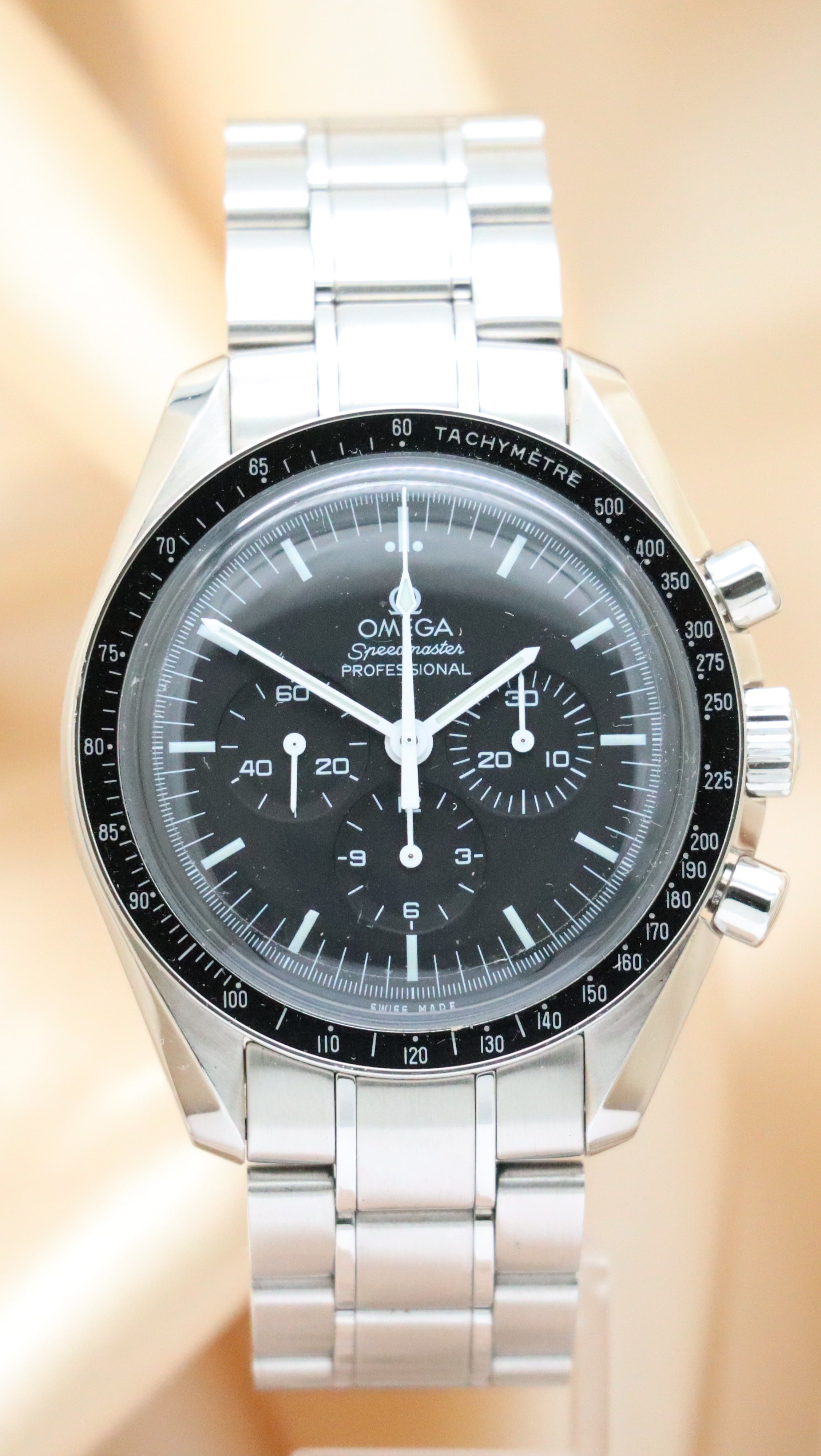 Omega Speedmaster Moonwatch hand-wound 42 31130423001005