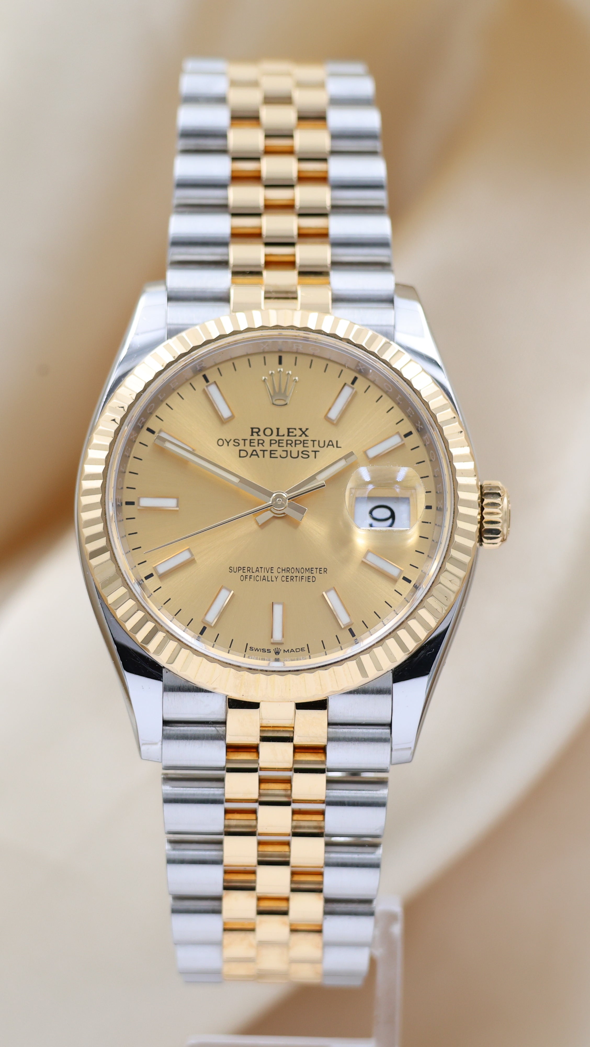 Rolex Datejust 36 Steel/Gold Automatic 126233 Box + above papers