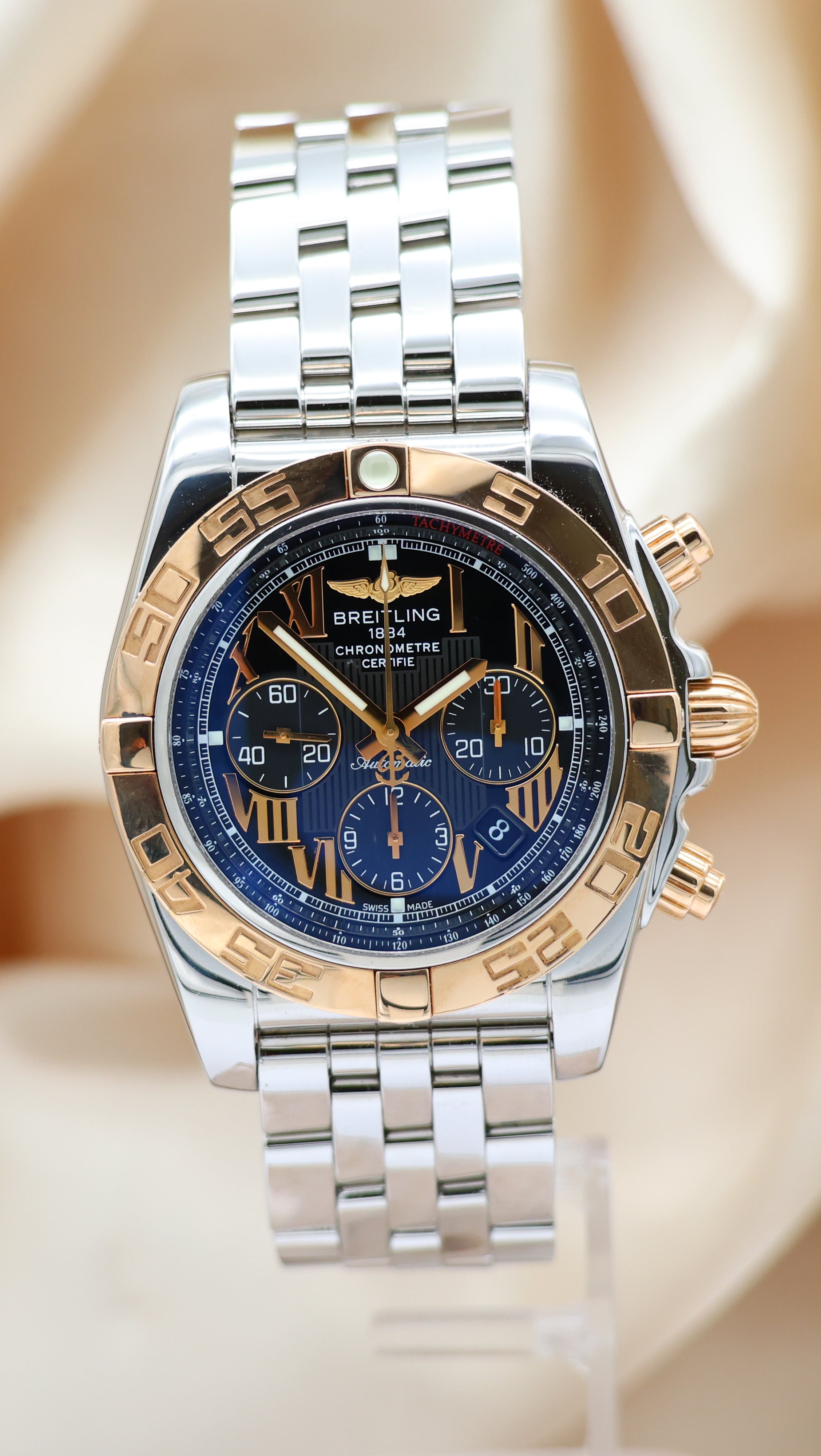 Breitling Chronomat 44 Automatik CB0110 Box + og. Papiere