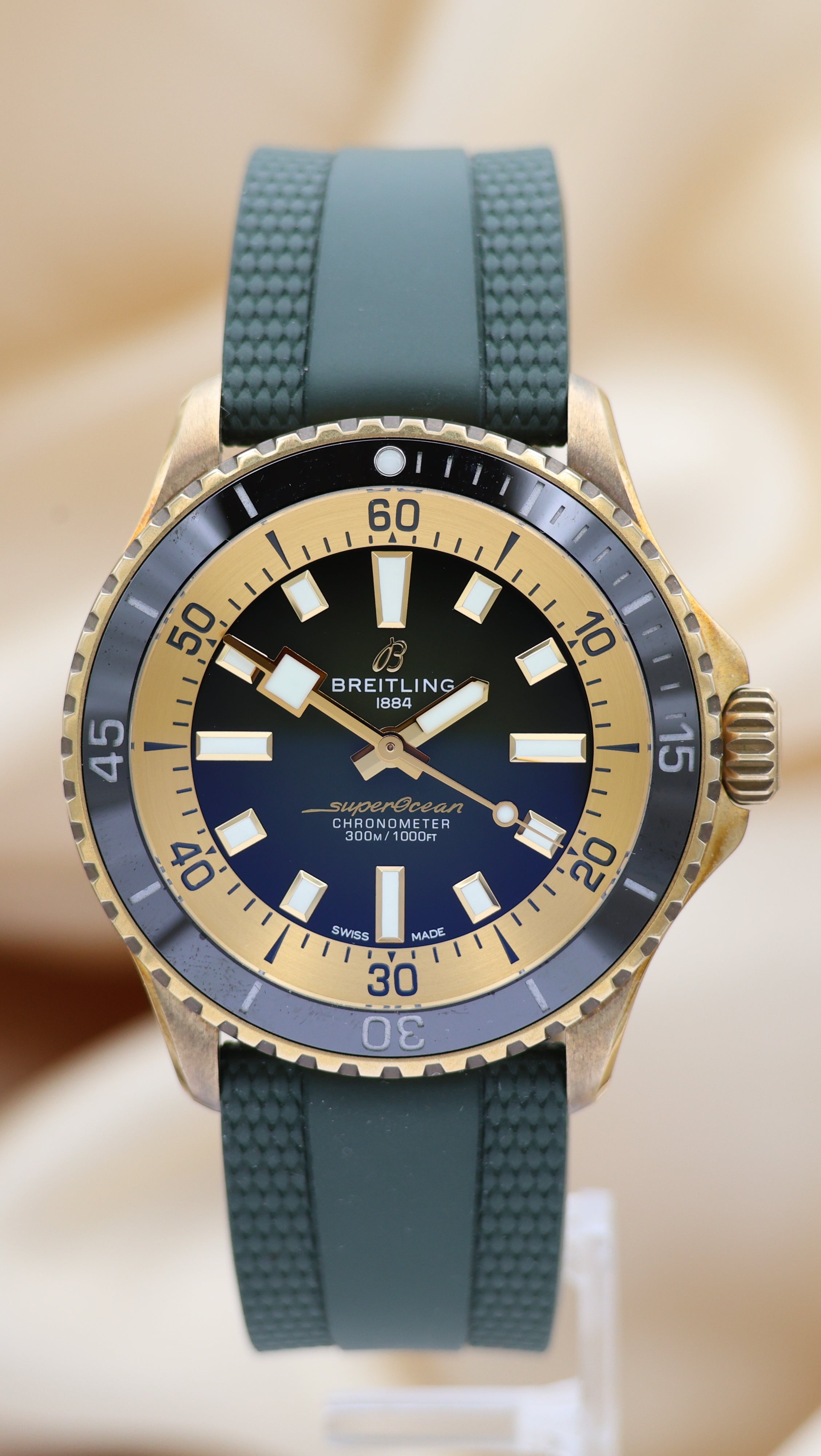 Breitling Superocean 42 Bronze Green Dial  N17375 Box + og. Papiere