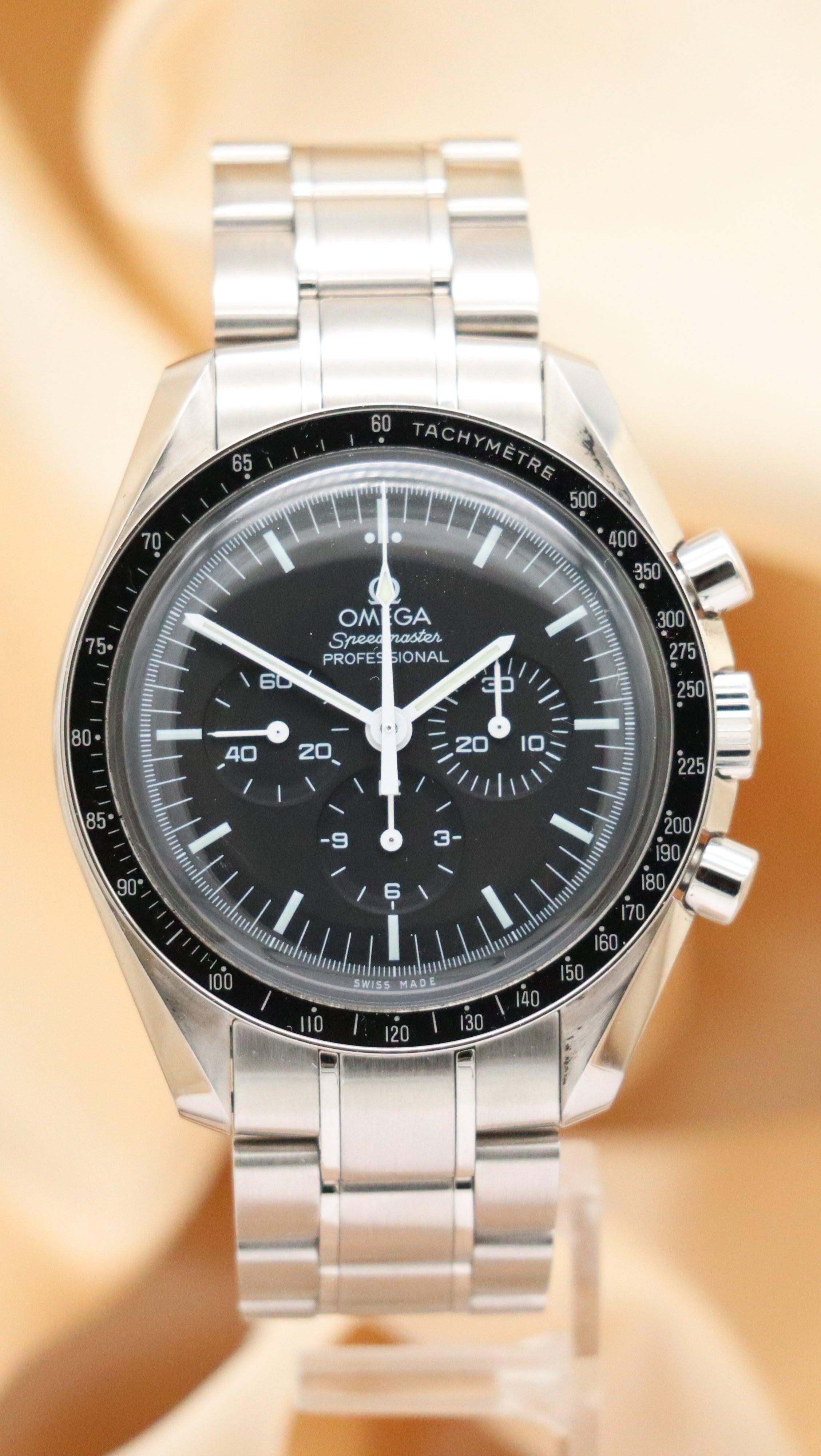 Omega Speedmaster Moonwatch Handaufzug 31130423001005 Box + og. Papiere