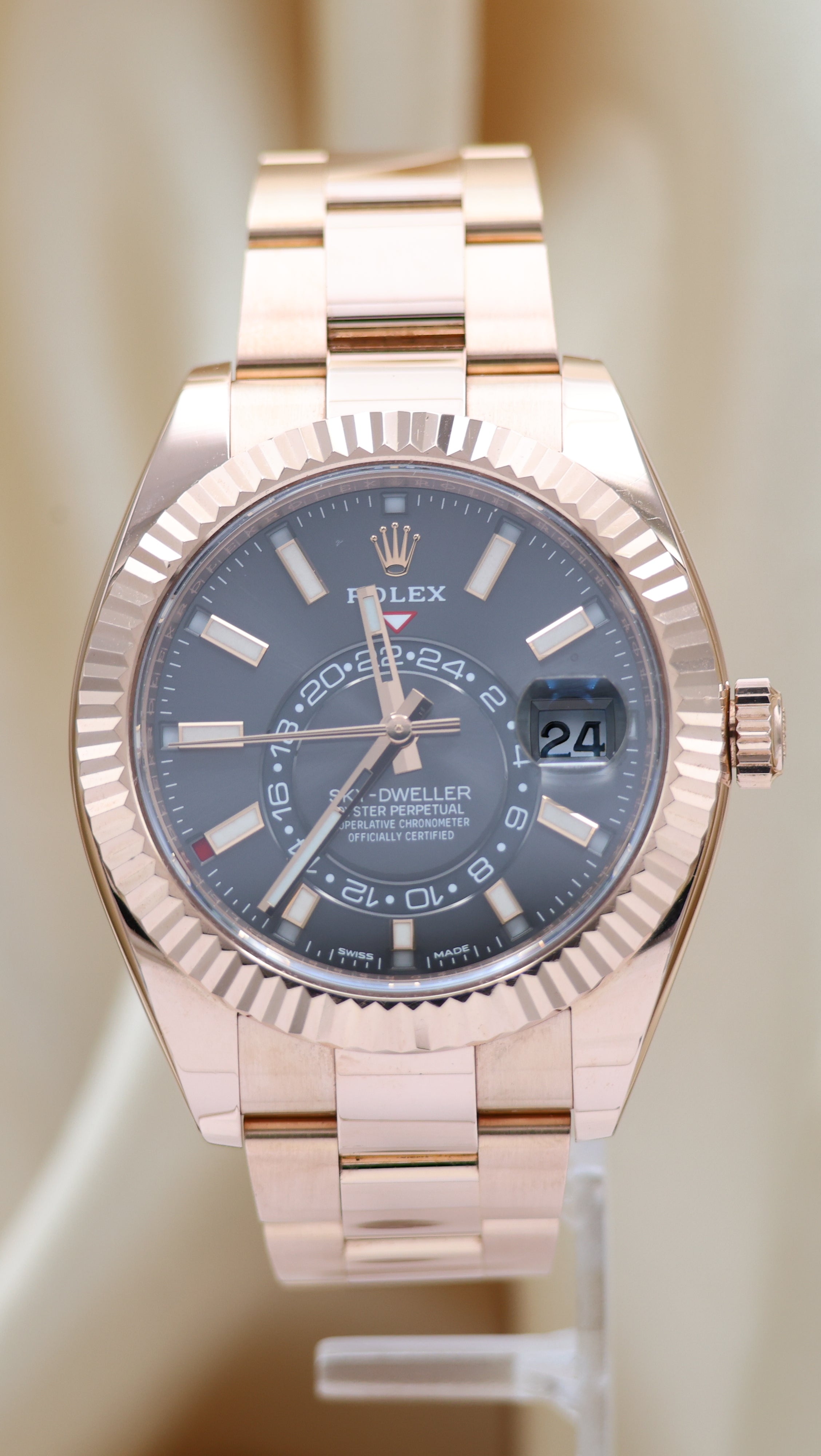 Rolex Sky-Dweller Rose Gold Grey Automatic 326935 Box + above papers