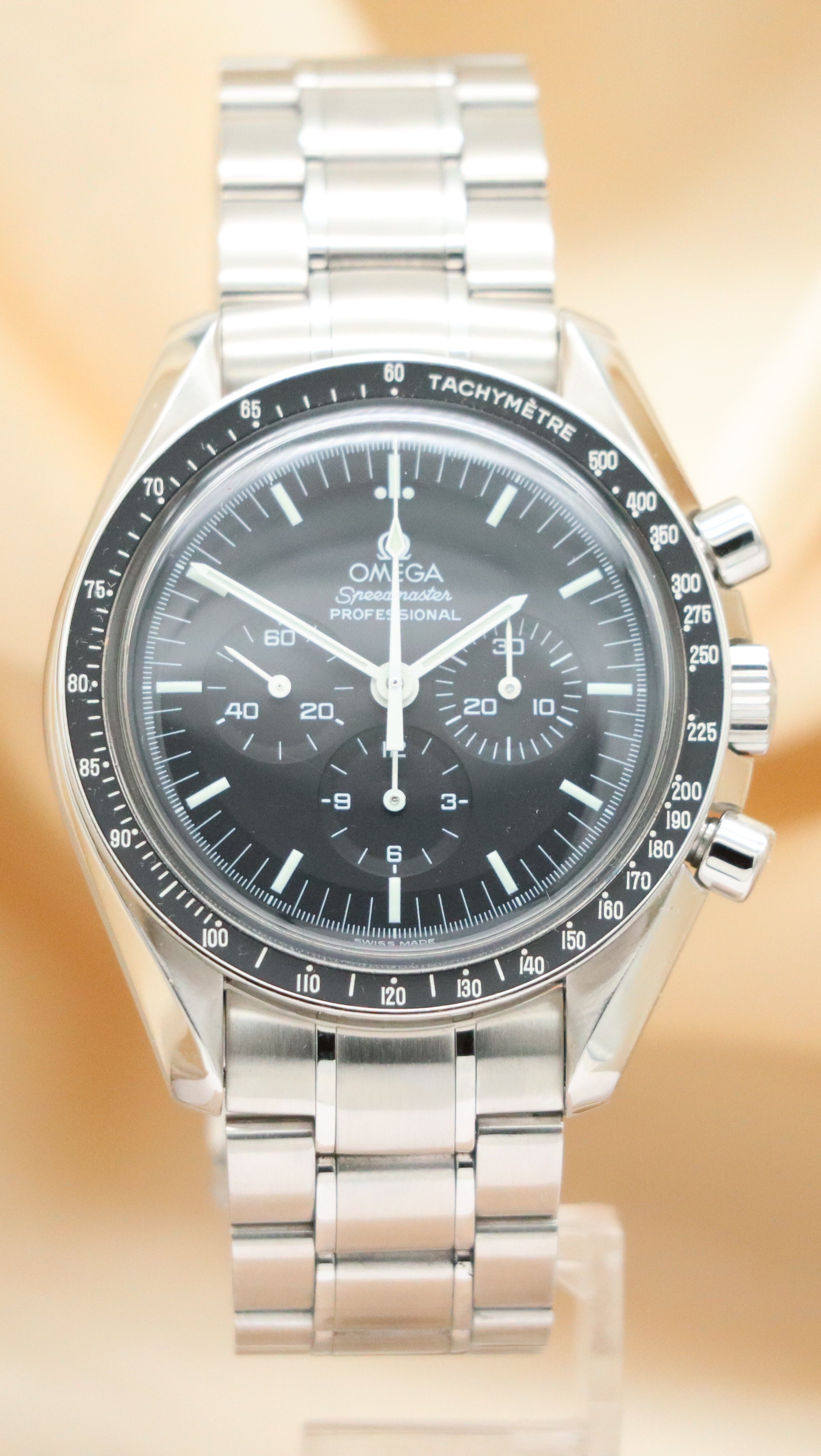 Omega Speedmaster Professional Moonwatch 42mm Handaufzug Herrenuhr  35705000 Box + og. Papiere