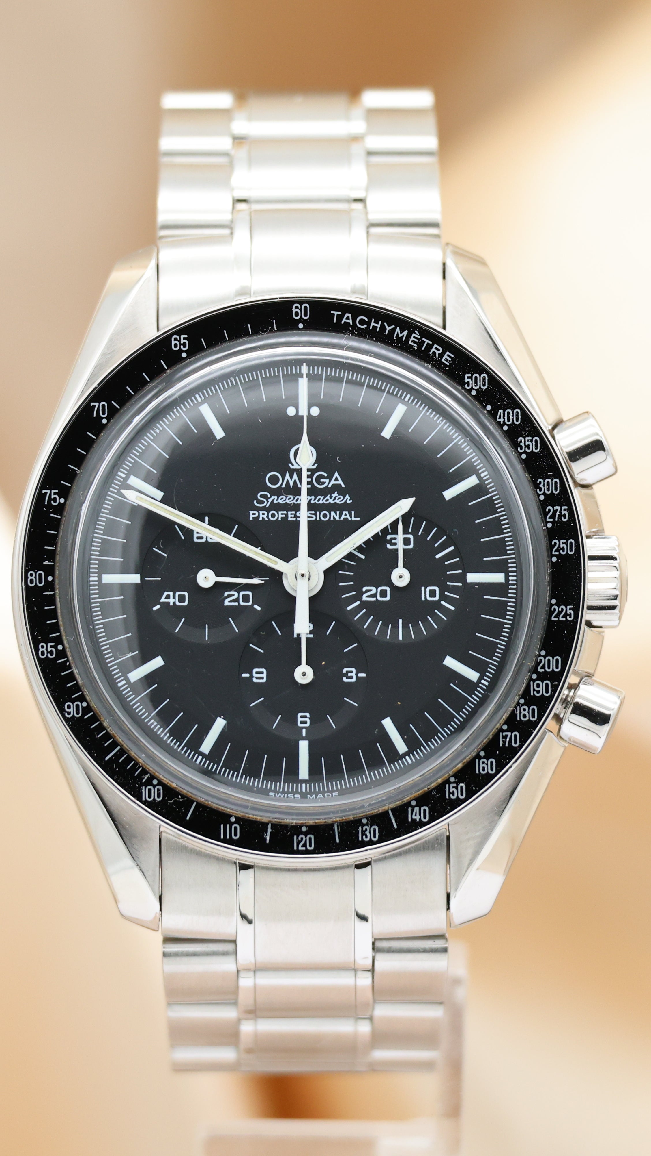 Omega Speedmaster Professional Moonwatch 42mm Handaufzug 35705000