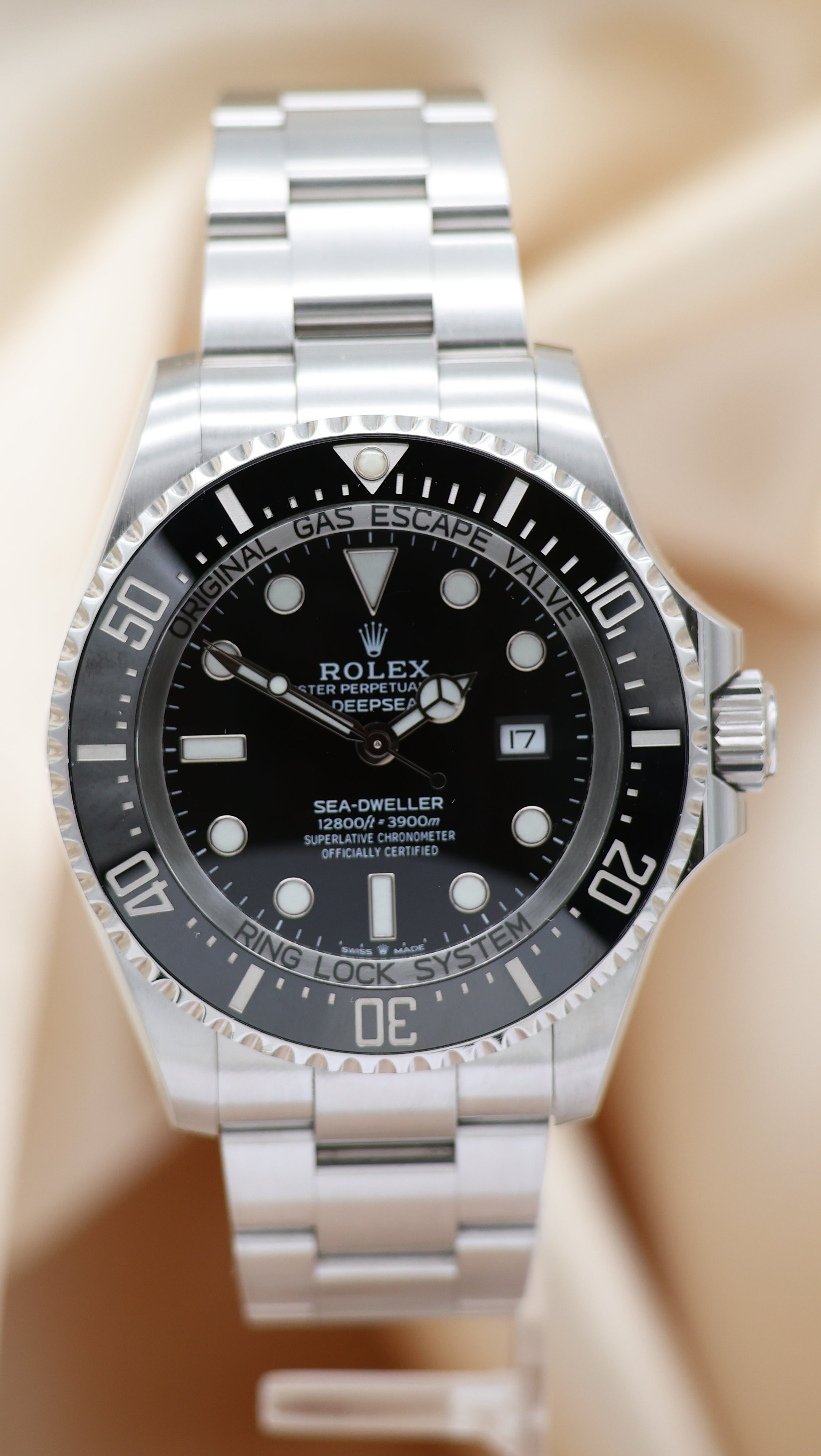 Rolex Sea-Dweller Deepsea 126660 Box + og. Papiere