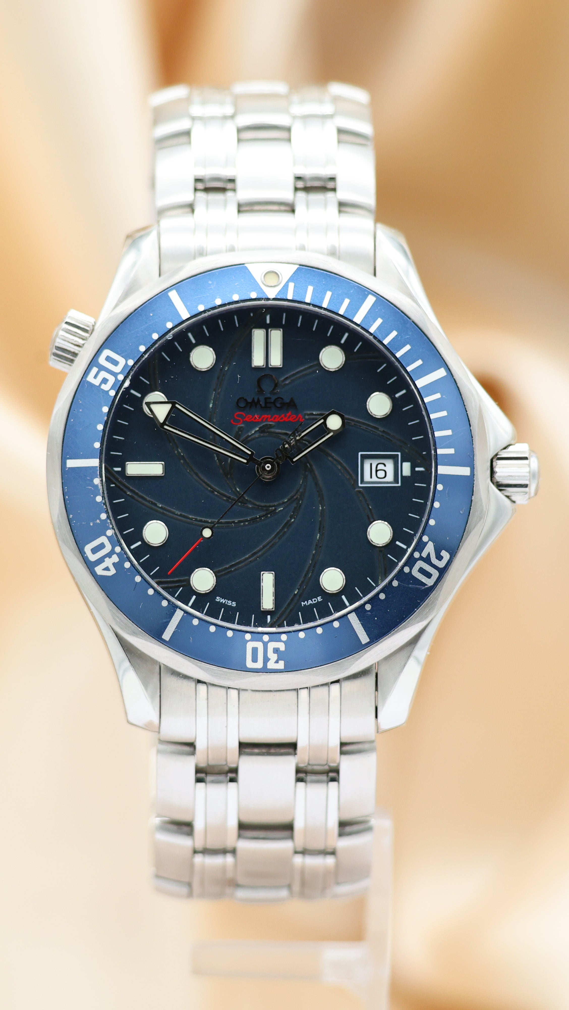 Omega Seamaster James Bond 007 Casino Royale Limited Edition 41mm Automatik Herrenuhr 22268000