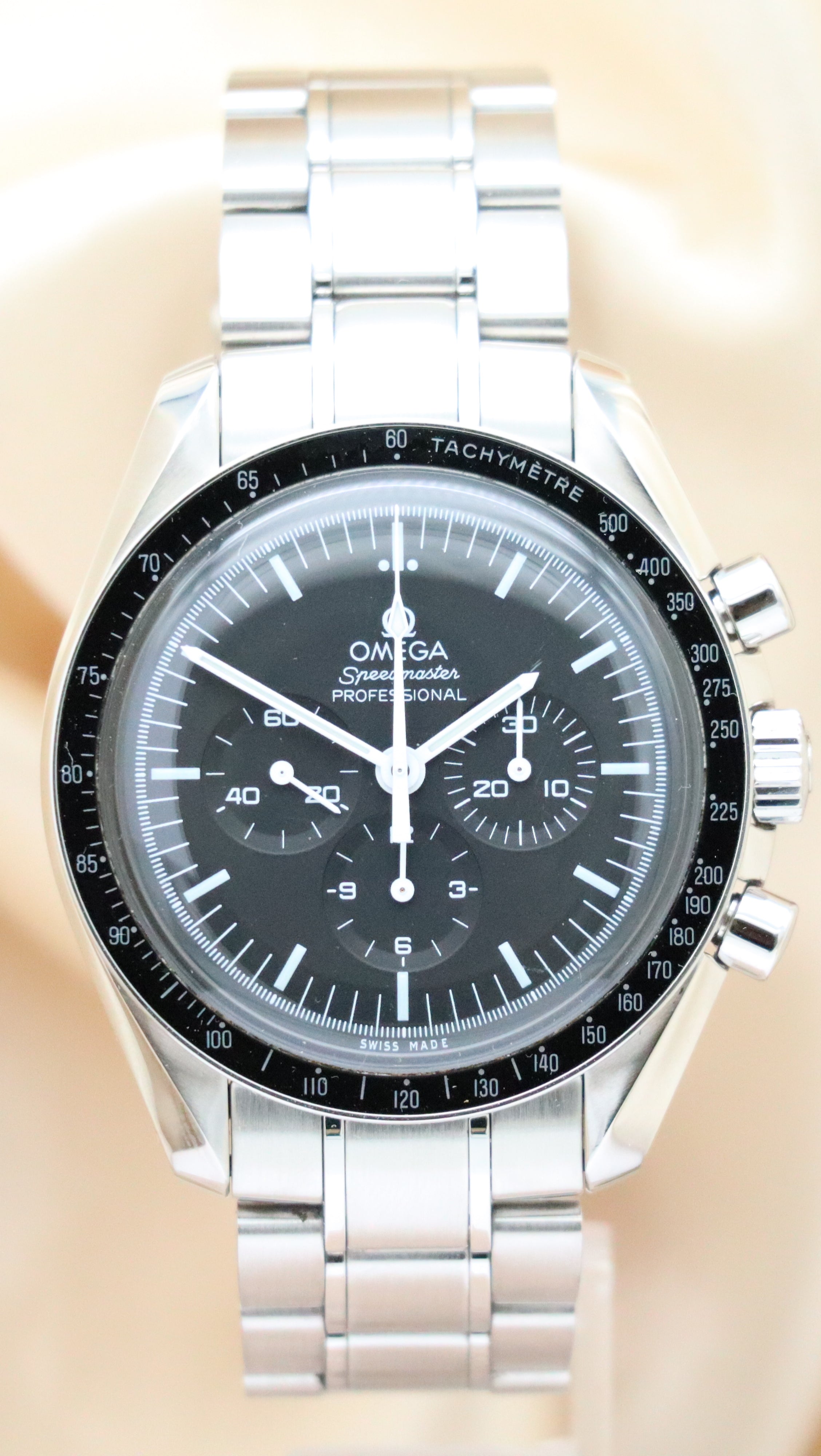 Omega Speedmaster Professional Moonwatch 42mm hand-wound men's watch 31130423001005 box + above papers